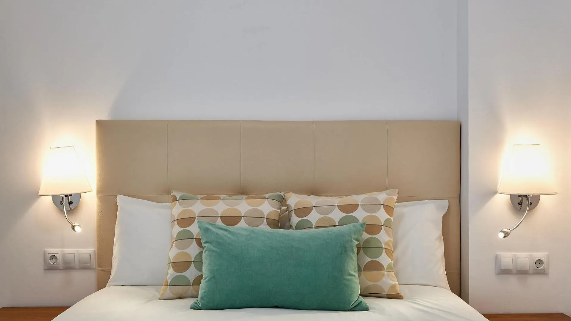 Nueva 22 Suites In Nerja By Solaga Holiday Homes 0*,